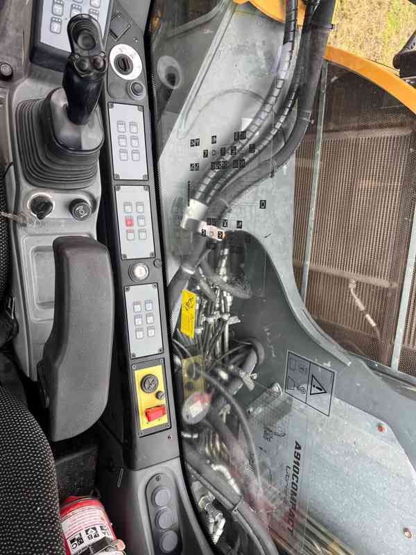 Kolové rypadlo Liebherr A910 Compact Litronic (Možnost leasi - foto 11