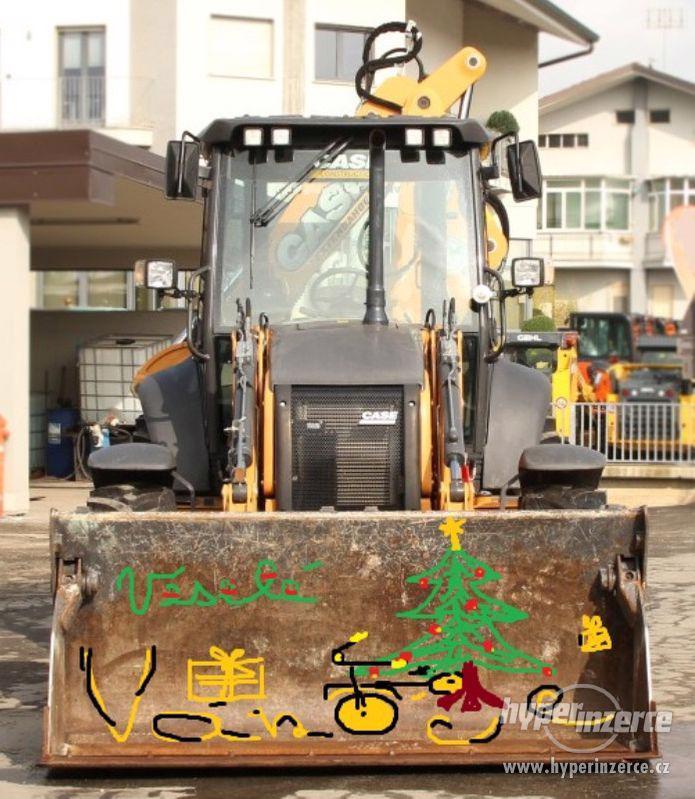 traktor bagr CASE 590ST, rok 2014, jen 1125hodin ! - foto 1