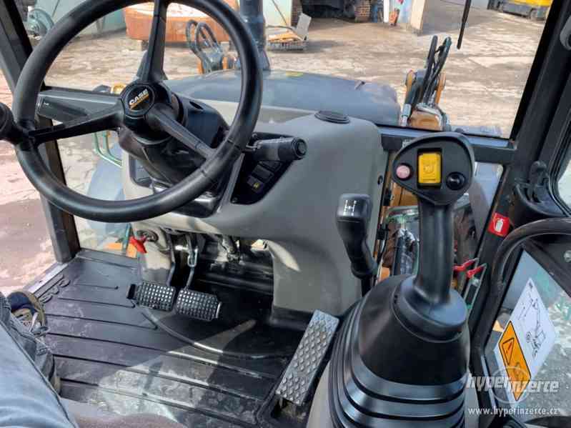 traktor bagr CASE 590ST, rok 2014, jen 1125hodin ! - foto 2