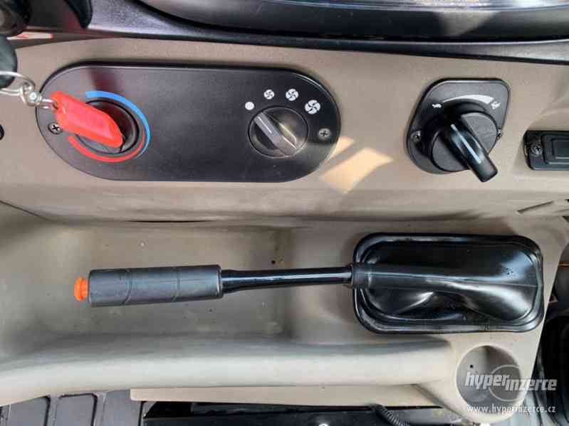 traktor bagr CASE 590ST, rok 2014, jen 1125hodin ! - foto 3