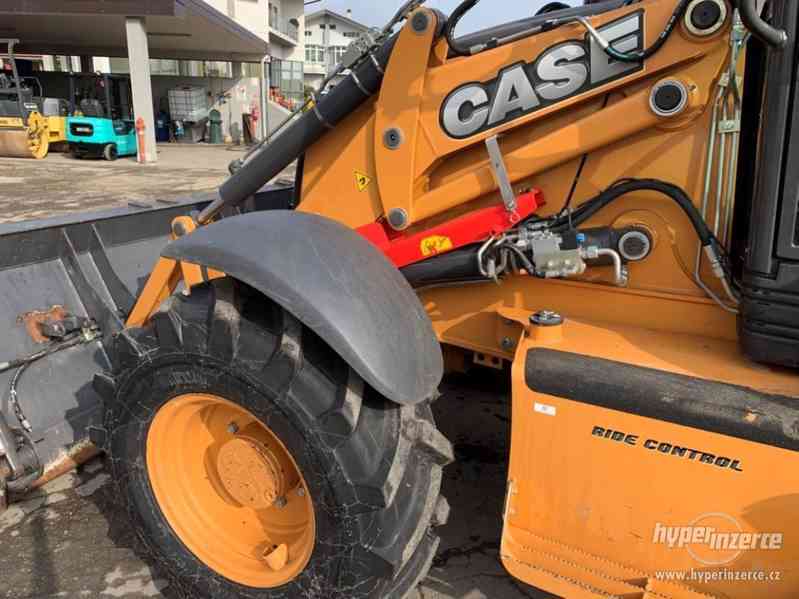 traktor bagr CASE 590ST, rok 2014, jen 1125hodin ! - foto 13