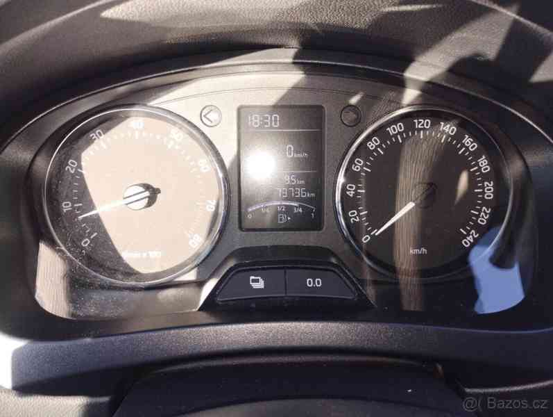 Škoda Rapid 1,2 TSI 63 kW Sedan 2013 - foto 5