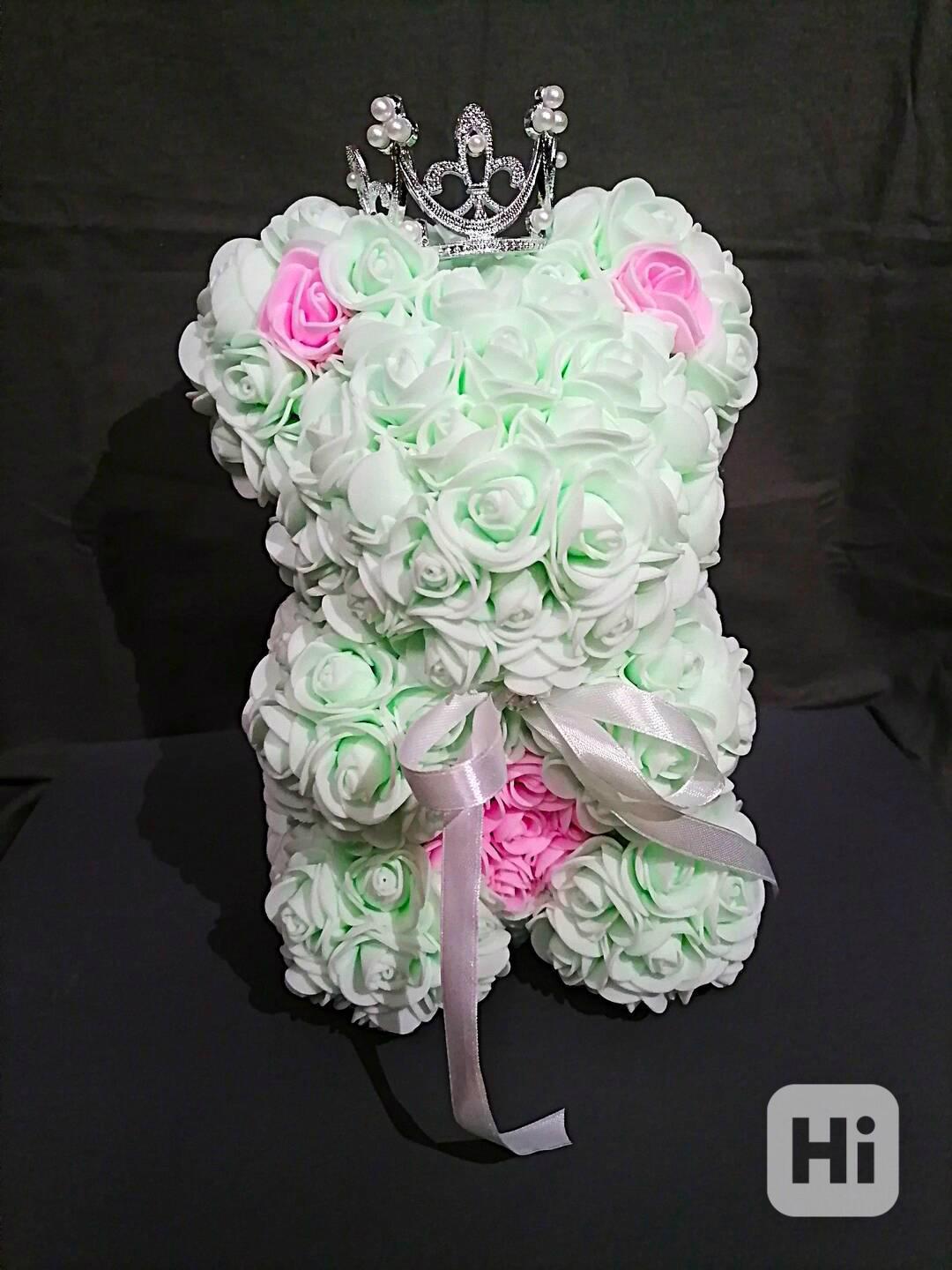 Medvídek z pěnových růží - Mentolový  - foto 1