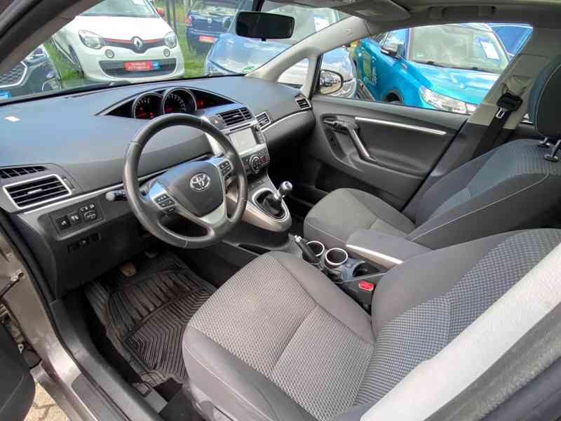 Toyota Verso SkyView Edition 1.8i benzín 108kw - foto 20
