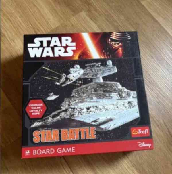 obrázky na zeď + plyšák + hra STAR WARs - foto 9