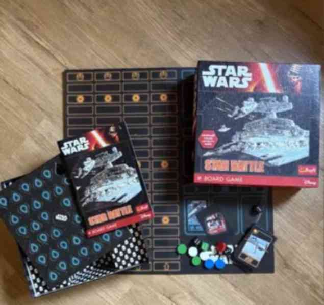 obrázky na zeď + plyšák + hra STAR WARs - foto 8