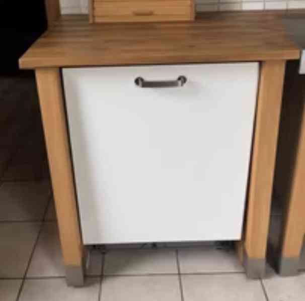 Kuchyně IKEA Varde - foto 8
