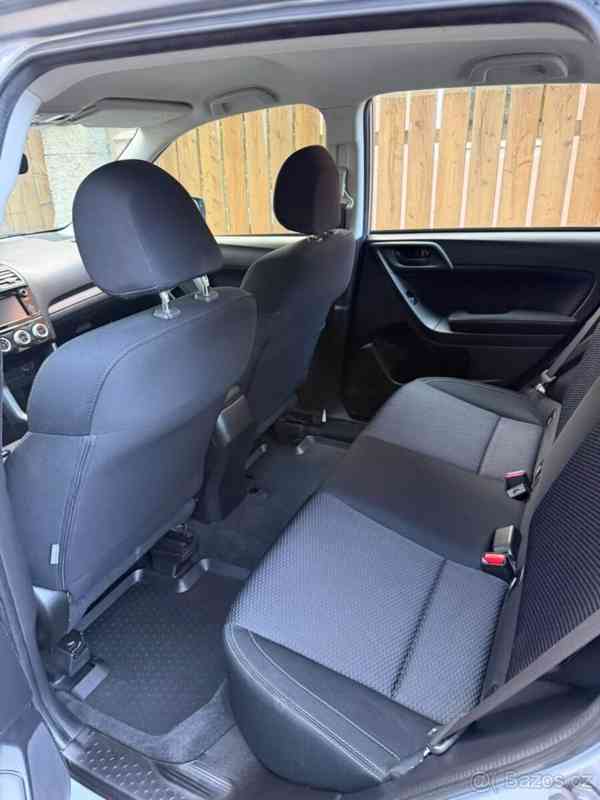 Subaru Forester 2,0   D Active 4x4 - foto 4