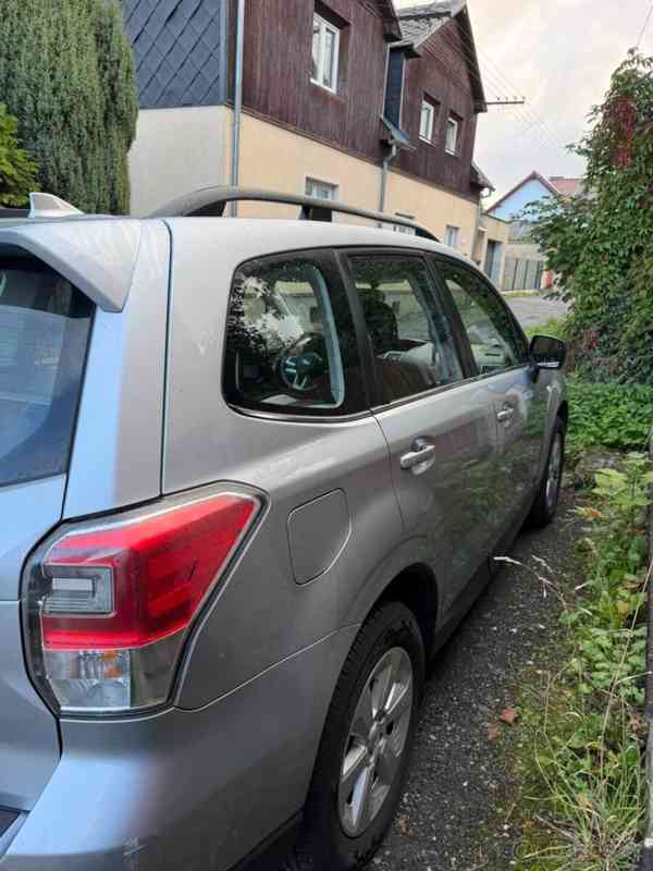 Subaru Forester 2,0   D Active 4x4 - foto 3