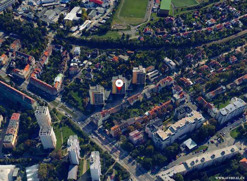 Pronájem prostorného bytu 2+1 (71 m²), 2x lodžie, garáž - foto 18