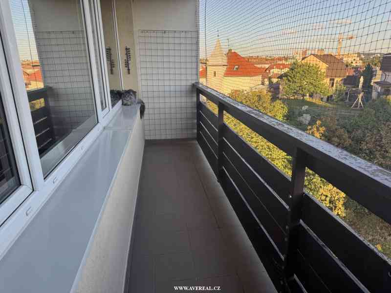 Pronájem prostorného bytu 2+1 (71 m²), 2x lodžie, garáž - foto 12
