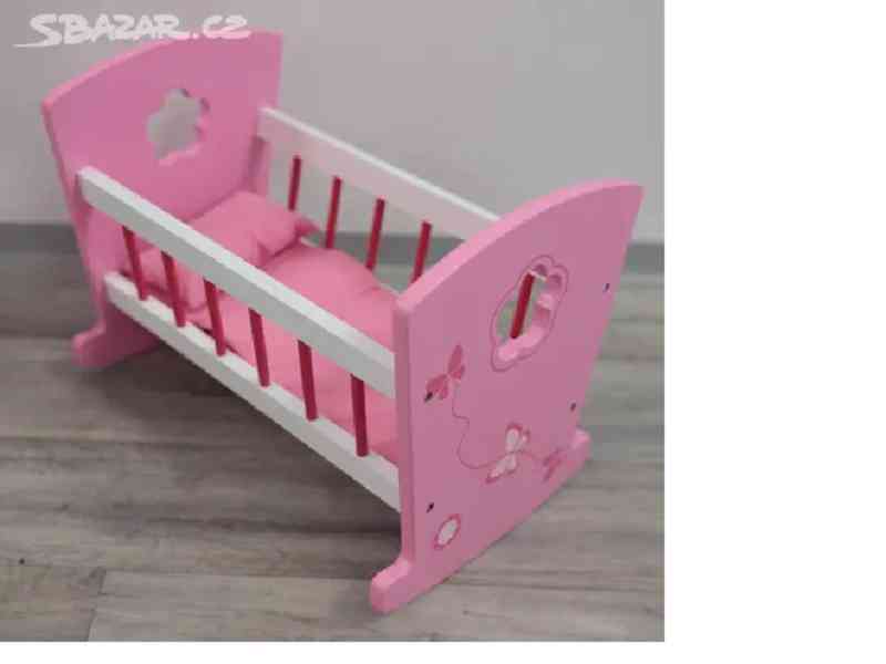 Dřevěná kolébka pro panenky