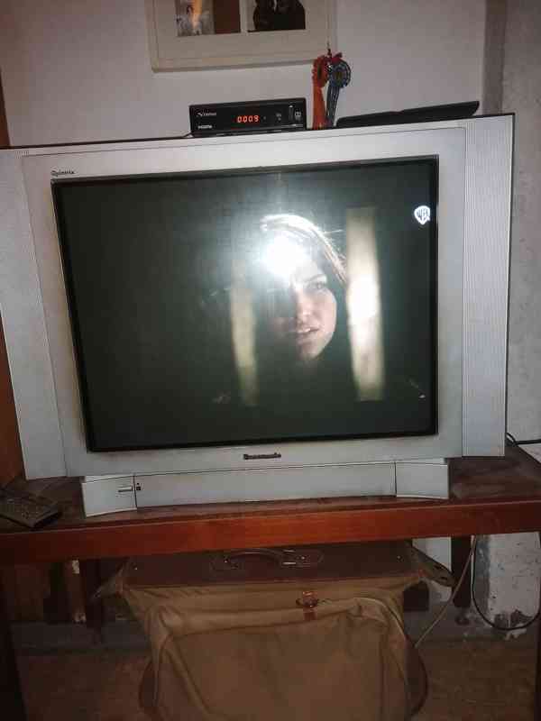TV Panasonic - skleněnka - foto 2