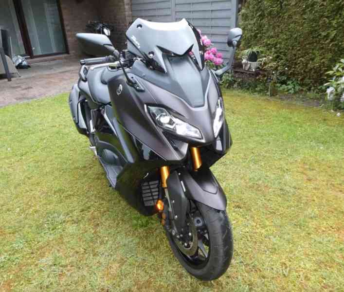 Yamaha TMAX 560 Tech Max 2025  1 majitel – 6 660 km TOP  - foto 4