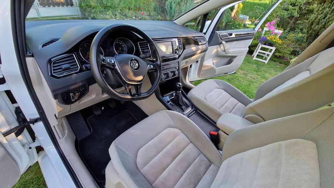 VW Golf Sportsvan 2.0 TDI 110 KW, SERV.KNÍŽKA, KOUPENO V ČR - foto 9