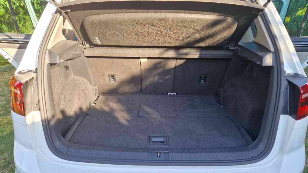 VW Golf Sportsvan 2.0 TDI 110 KW, SERV.KNÍŽKA, KOUPENO V ČR - foto 15