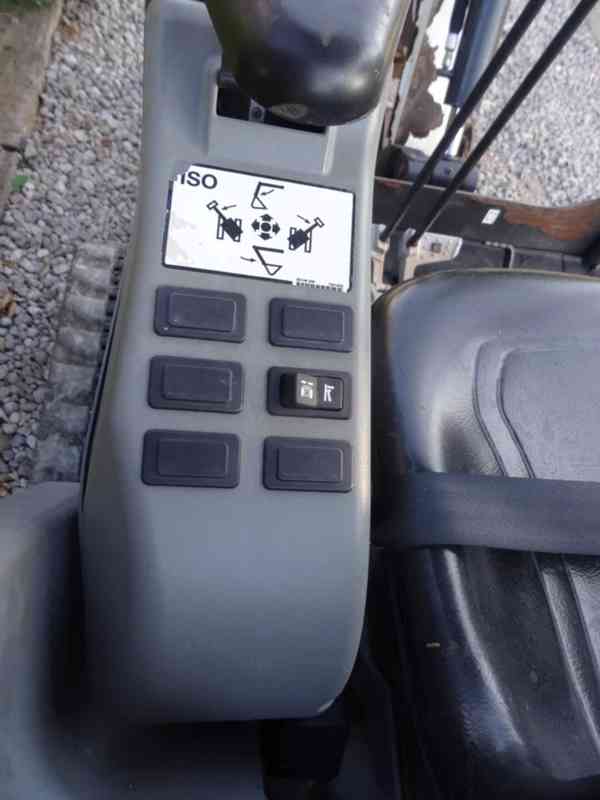 Rýpadlo Bobcat E17, 3 lopaty - foto 11