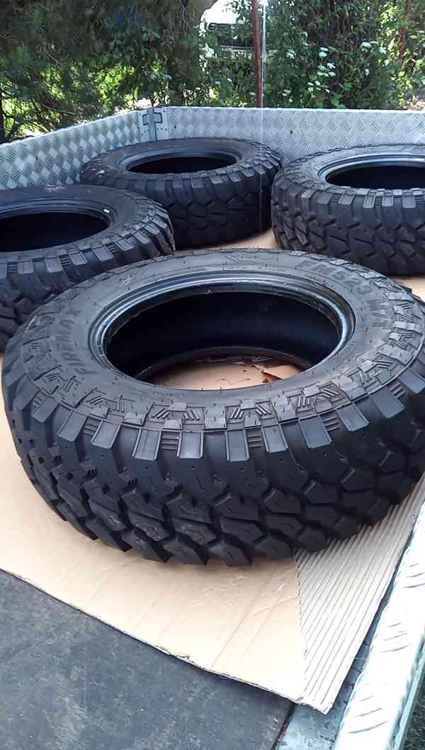 Volkswagen Amarok,touar265/70 R17 250km jako NOVÉ4x4 M/T M+S - foto 7