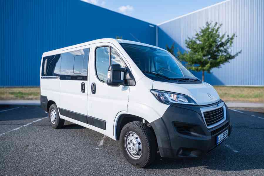 Mikrobus k pronájmu Peugeot Boxer 9 míst - foto 1