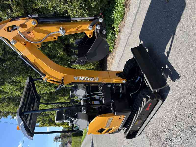 Bagr CRONA CR18 s motorem KUBOTA, mimoosý, RP - foto 2