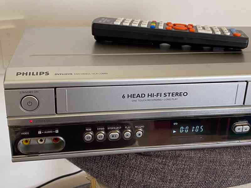 Kvalitní combo VHS a DVD přehrávač PHILIPS DVP620VR - foto 2