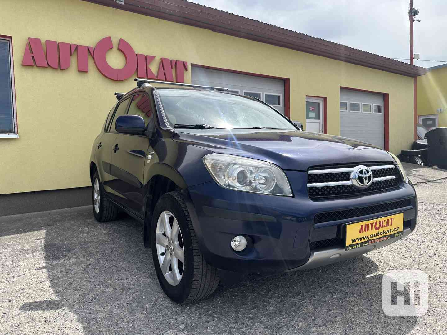 Toyota Rav4 2.2 D4D 4x4/1MAJ/ČR/Výhřev.Sedadel - foto 1