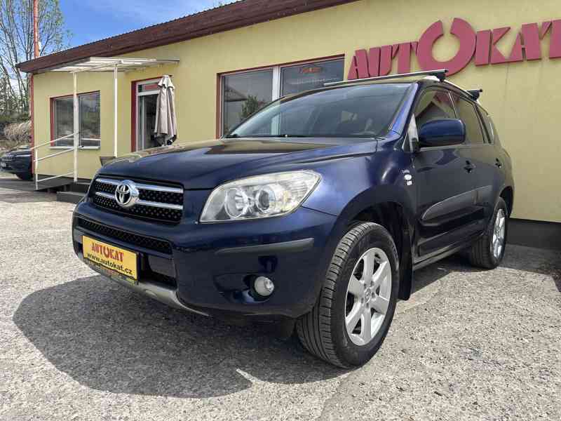 Toyota Rav4 2.2 D4D 4x4/1MAJ/ČR/Výhřev.Sedadel - foto 9