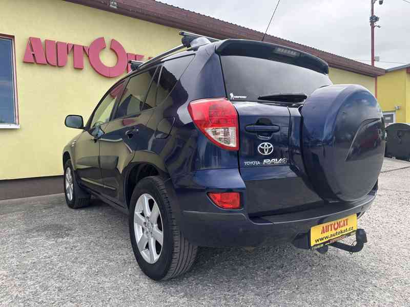 Toyota Rav4 2.2 D4D 4x4/1MAJ/ČR/Výhřev.Sedadel - foto 5