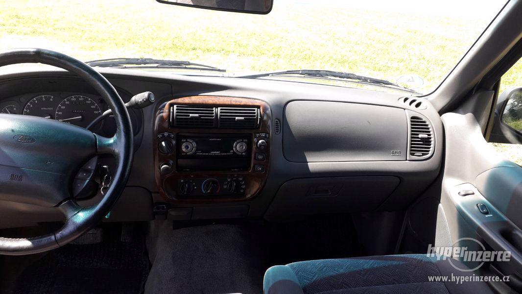 Ford Explorer - foto 6