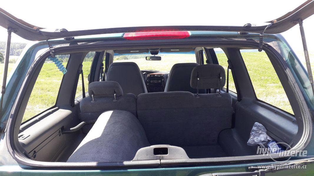 Ford Explorer - foto 8