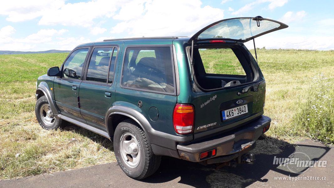 Ford Explorer - foto 9