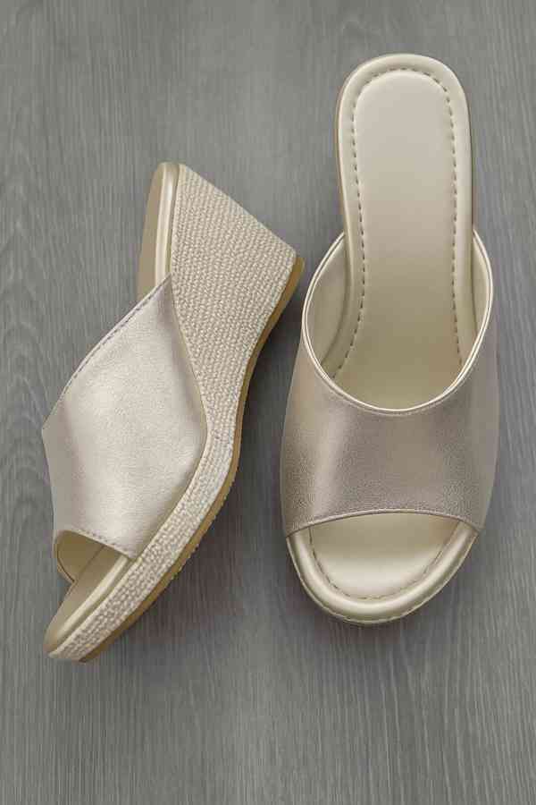 5 x luxusní pantofle - foto 2