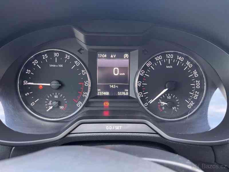 Škoda Octavia 2,0   tdi, 110kw, CarPlay, Tažné.. - foto 11