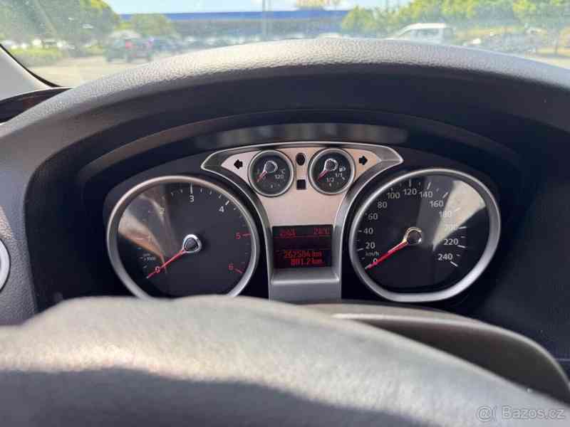 Ford Focus 1,6 FL TDCI 2010 pěkný stav a výba - foto 12