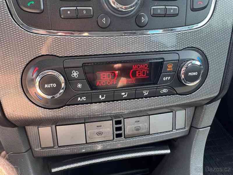 Ford Focus 1,6 FL TDCI 2010 pěkný stav a výba - foto 11