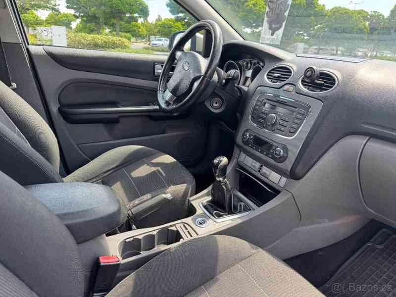 Ford Focus 1,6 FL TDCI 2010 pěkný stav a výba - foto 8
