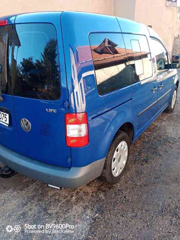 Volkswagen Caddy 1,9   55kw rok 2010 - foto 10