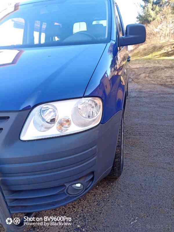 Volkswagen Caddy 1,9   55kw rok 2010 - foto 2