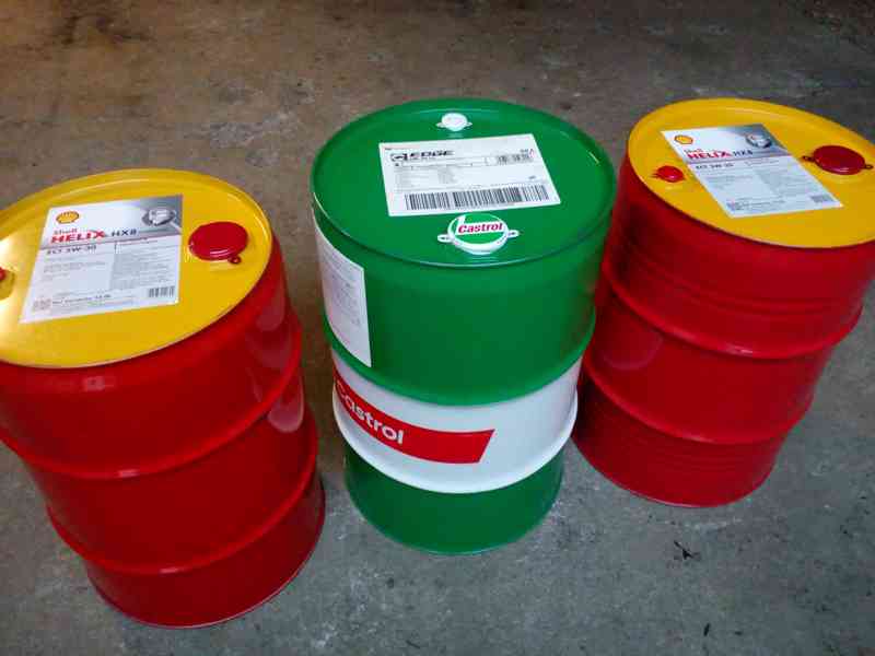 motorový olej Castrol EDGE 5w-30 LL - foto 3