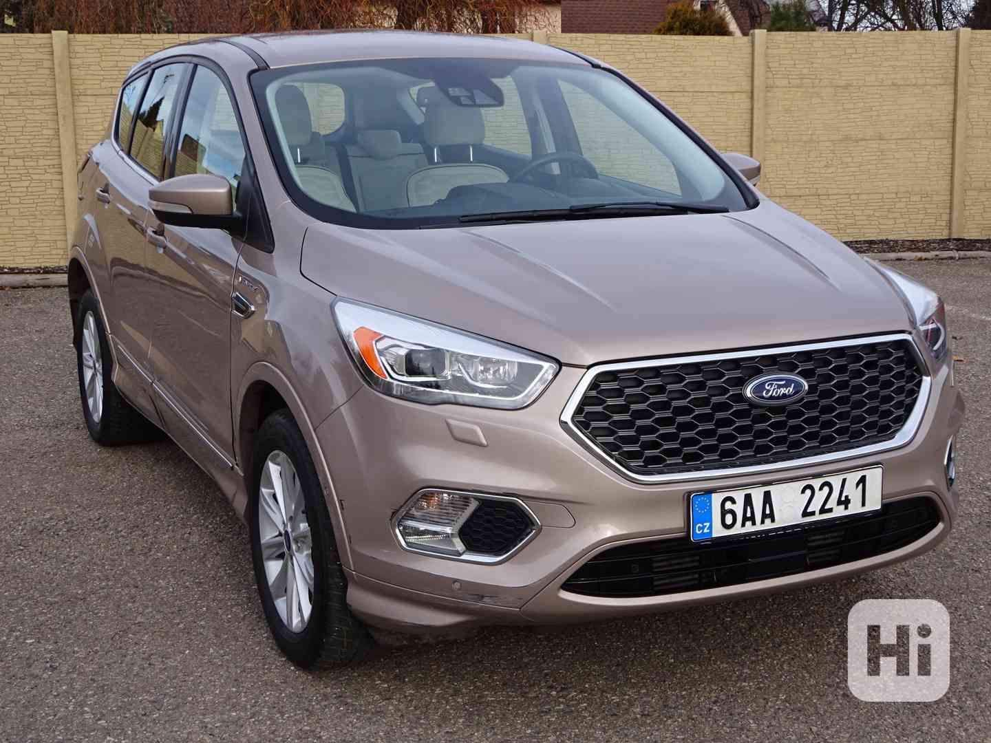 Ford Kuga 2.2 TDCI Vignale r.v.2017 1.Maj.serv.kníž.ČR DPH  - foto 1