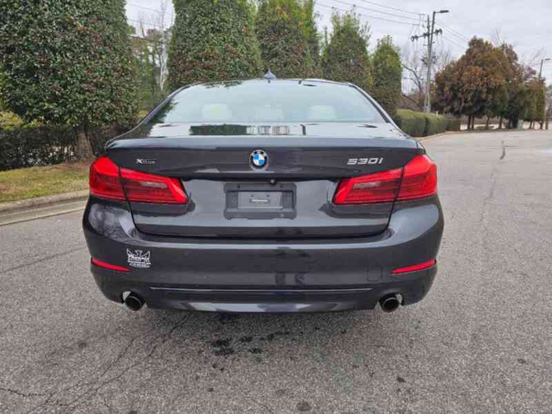 BMW řady 5 530i xDrive, rok výroby 2018 - foto 3