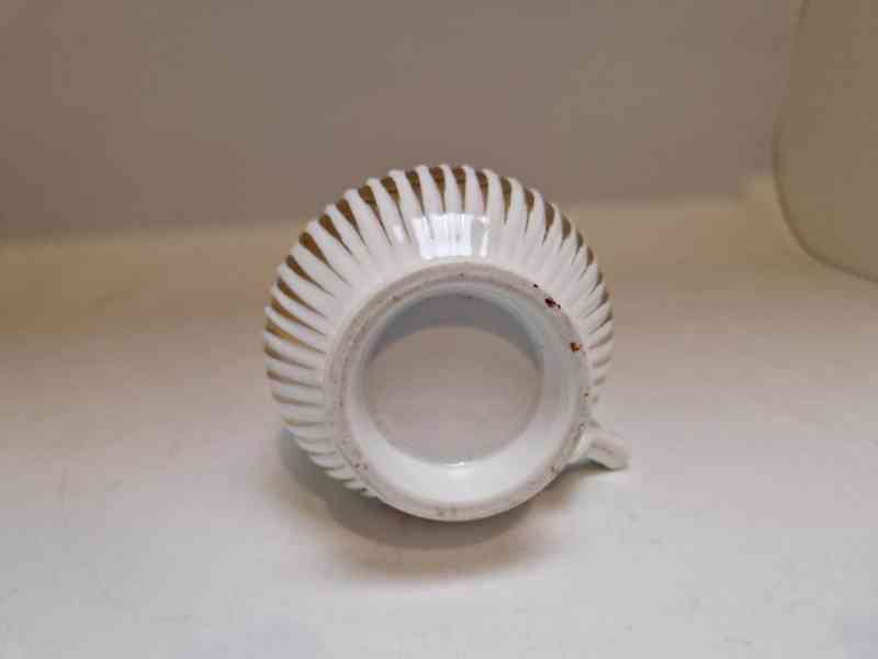 Hezký malovaný porcelánový Hrnek Mušlák - foto 8