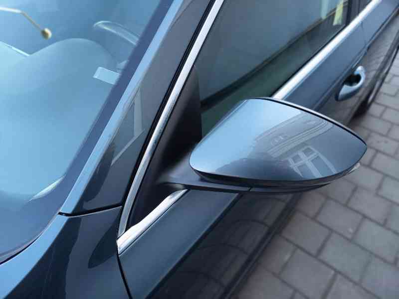 ŠKODA Octavia Combi 1,6TDI Style Plus DSG  - foto 5