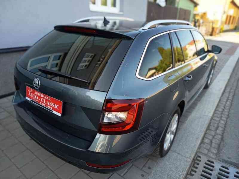 ŠKODA Octavia Combi 1,6TDI Style Plus DSG  - foto 8