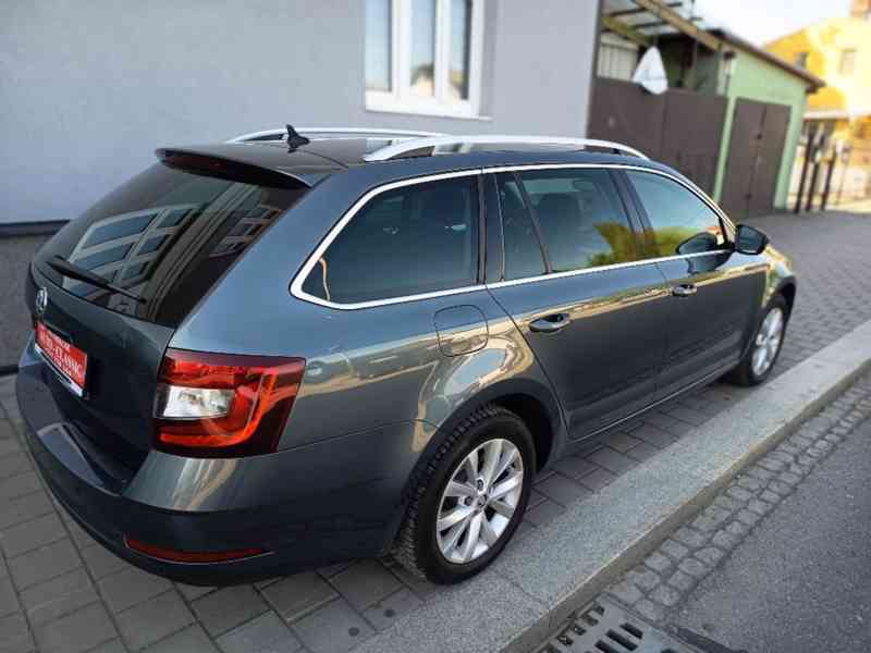 ŠKODA Octavia Combi 1,6TDI Style Plus DSG  - foto 9