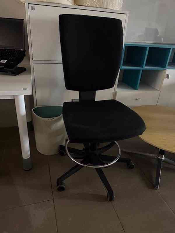 rozprodávám kancelář  - foto 3