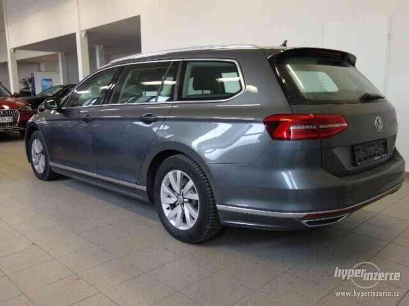 Volkswagen Passat Variant 2,0TDI R-line 110kW - foto 3