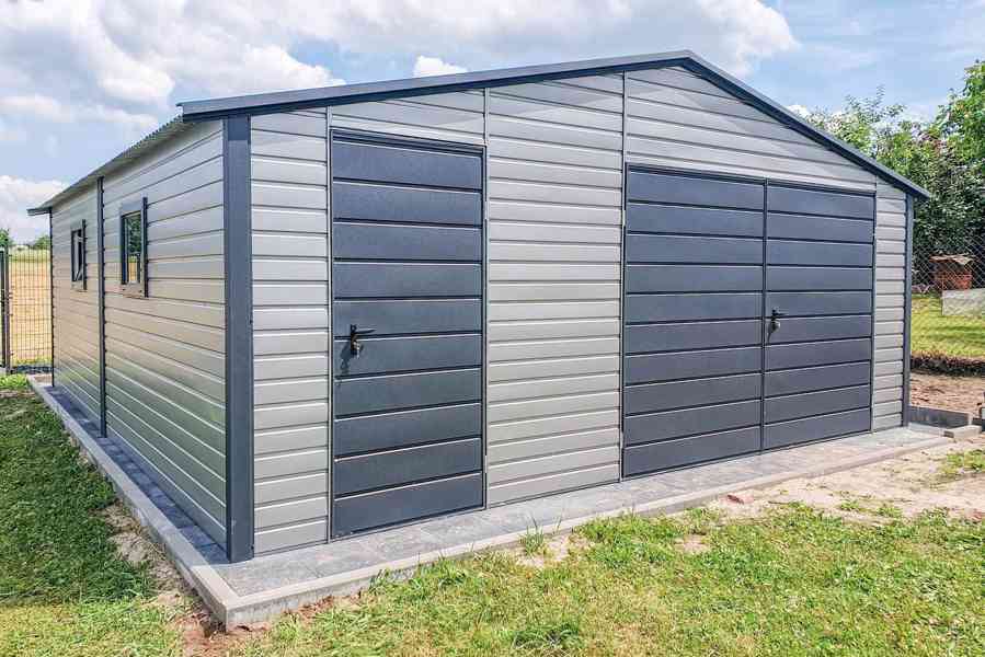 Plechova garáž 7x6m vrata dveře - 2x Okno Antracit TS710 - foto 8