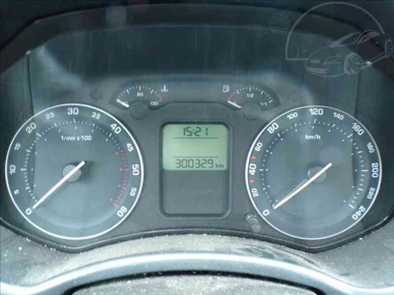 Škoda Octavia 1,9 TDI KLIMA.TAŽ.ZAŘ. - foto 6