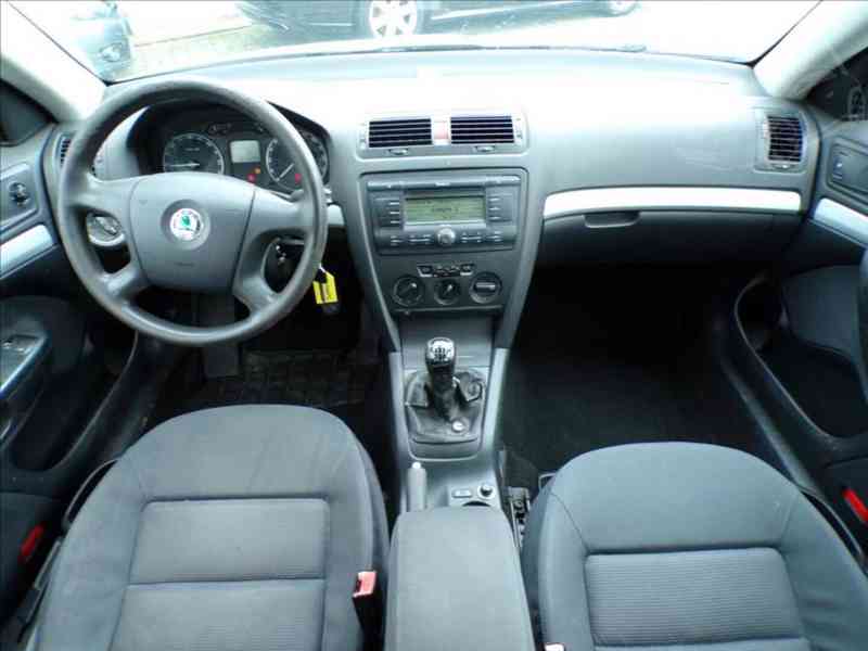 Škoda Octavia 1,9 TDI KLIMA.TAŽ.ZAŘ. - foto 5